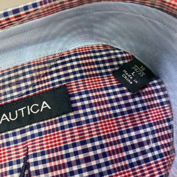 NAUTICA CLASSIC-FIT PLAID BUTTON-DOWN SHIRT - Picture 2 of 4